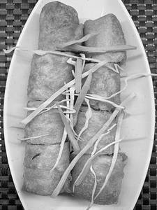 Spring Rolls Chicken (8 Pcs)