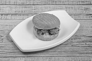 Classic chicken burger