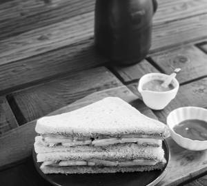 Bombay kaccha sandwich