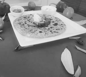 Stuffed Paratha (Aloo 1 Pc)