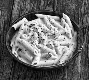 Creamy White Sauce Pasta
