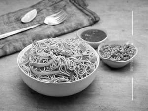 Hakka Veg  Noodles