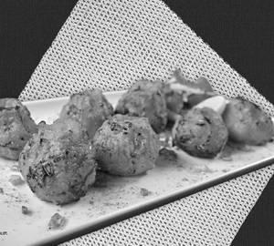 Veg Achari Momos