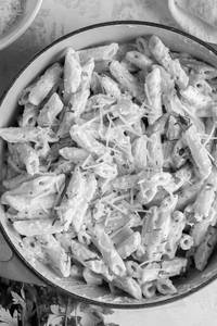Penne Alfredo Veg