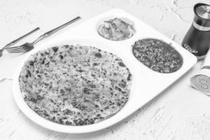 Onion Kulcha With Chana