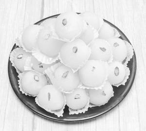 Sev Rasagulla