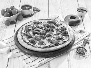 Barbecued Chicken Pizza