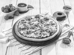 Paneer 65 Pizza