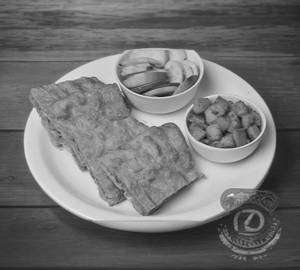 Chicken Egg Mughlai Paratha (1 Pc)