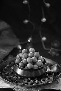 Gulab Jamun (2 Pcs)