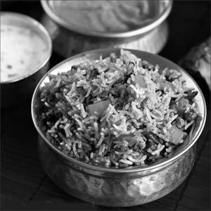 Vegetarian Hyderabadi Biryani [500 grams]