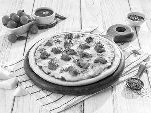 Butter Chicken Pizza
