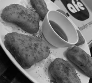 Chicken Cheese Nuggets (6 Pcs)