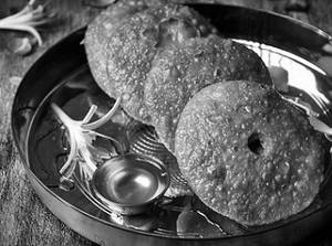 Mawa Kachori (1 Pc)