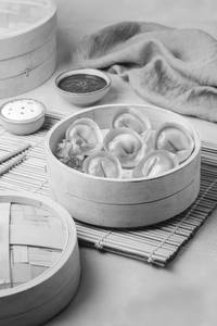 Schezwan Paneer Momo with Momo Chutney