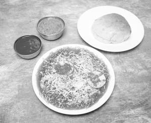 Cheese Boiled Tikka 2 Eggs
