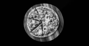 Kadhai Paneer Pizza