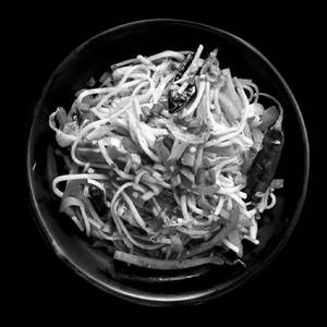 CHILLI GARLIC NOODLES (mixed)