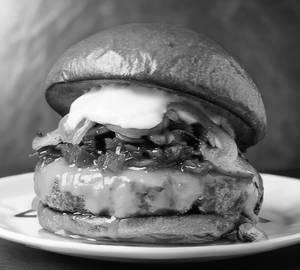 Barbeque paneer burger