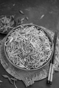 Veg hakka noodles