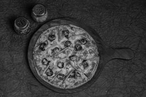 BBQ Paneer Pizza