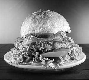 Crispy chicken burger