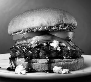 Tandoori paneer burger