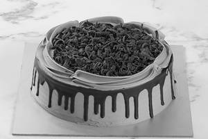 Chocolate Gateau With Flakes [500 Gm]