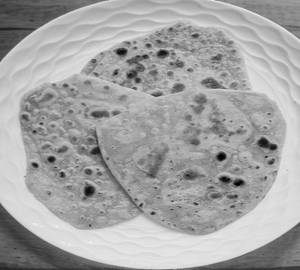 Triangle Paratha 3pc