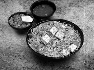 Paneer Singapore Noodles