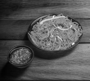 Veg schezwan noodles