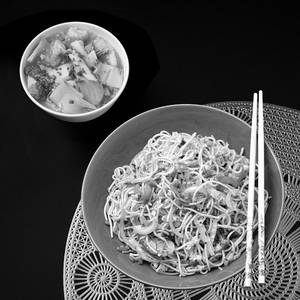 Schezwan Veg Noodles Bowl