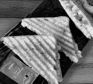 Cheese Corn Sandwich (3 Pcs)