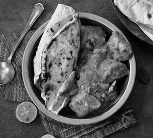 Mini Chicken Curry + 3 Roti