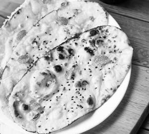 Garlic naan