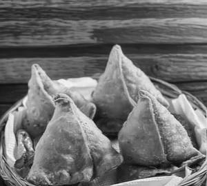 Crispy Samosa (4Pcs )