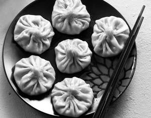 Butter Chicken Momos
