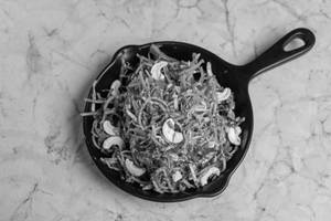 Chilli Garlic noodles - Vegetable