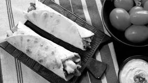 Green chilli flakes shawarma
