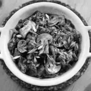 Paneer Hara Pyaaz Lababdar