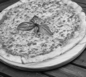 Margherita pizza