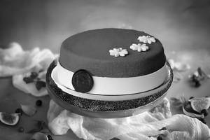 Red Velvet Fresh Cake
