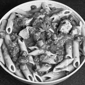 Chicken Mix Sauce Chilli Garlic Pasta (Penne)