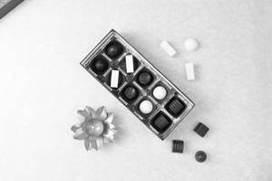 Handmade Chocolate [1 Box]