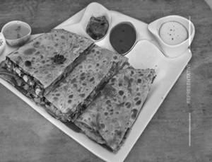 Paneer Mughlai Paratha