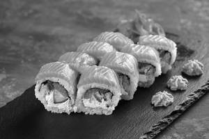 Spicy Salmon Roll