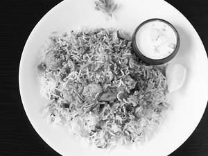 Chicken Dum Biryani (2 pcs chicken, rice approx 400 grams)