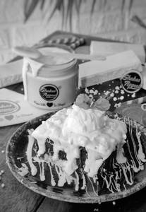 White Chocolate Fudge Brownie   