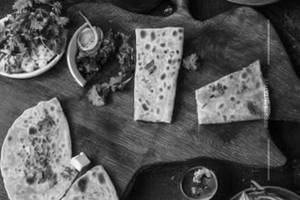 Paneer Mughlai Paratha