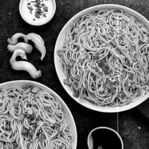 Garlic Butter Egg Noodles